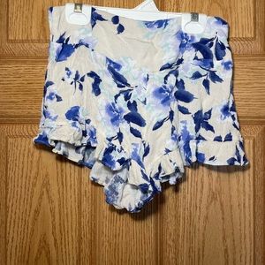 Dainty Hooligan blue and cream floral shorts